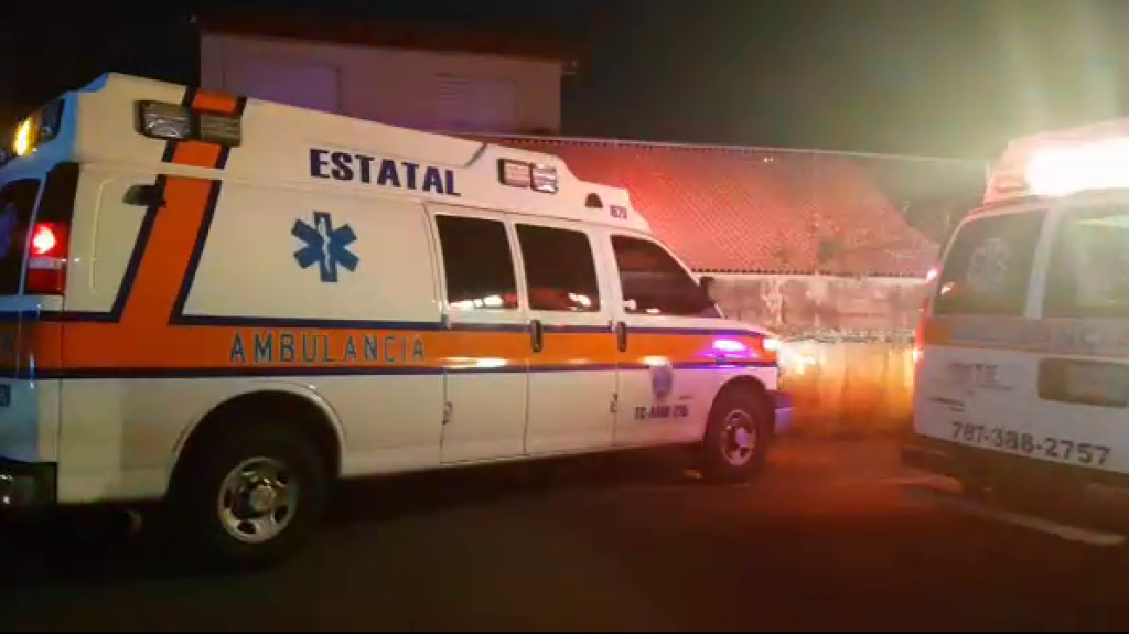  Encuentran a una mujer herida de bala dentro de un auto en Can&oacute;vanas 