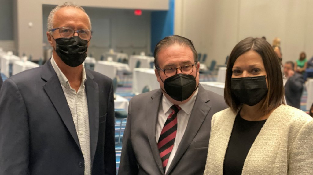  Alcalde de Cayey participa en encuentro del comit&eacute; PARE en La Fortaleza 