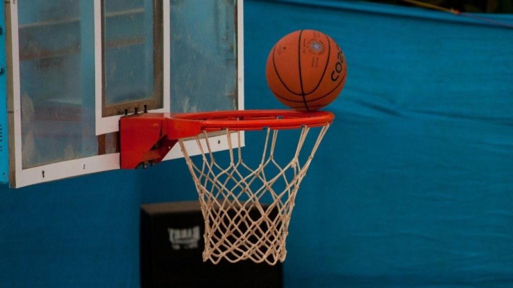  Vaqueros de Bayam&oacute;n vencen a Caciques de Humacao 