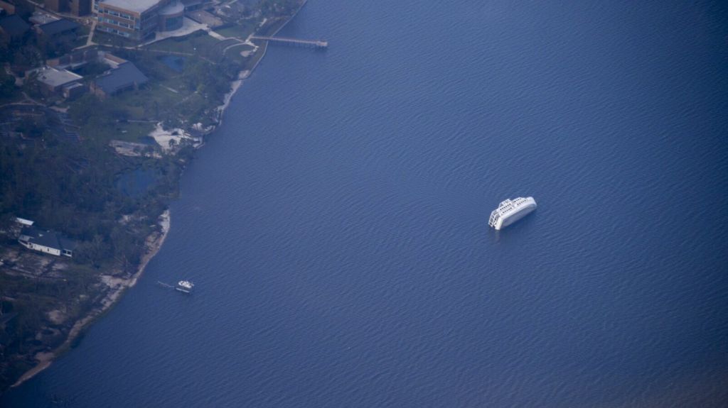  Aumentan a seis los muertos por el paso del hurac&aacute;n Michael 