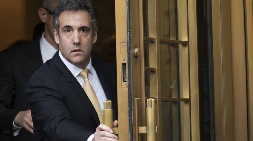  Condenan a tres a&ntilde;os de prisi&oacute;n a Michael Cohen, exabogado de Trump 