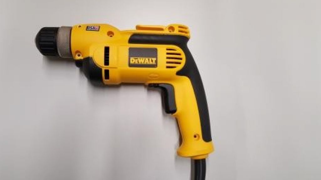  DeWALT retira del mercado taladros debido a riesgo de choque eléctrico 