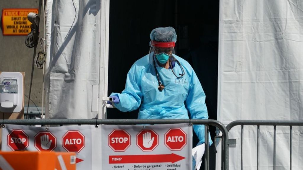  Enfermero de Manhattan filtra imagen de cami&oacute;n lleno de muertos porcoronavirus 