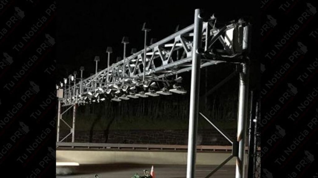  Paralizan inmediatamente cobro de peajes durante emergencia por Mar&iacute;a 