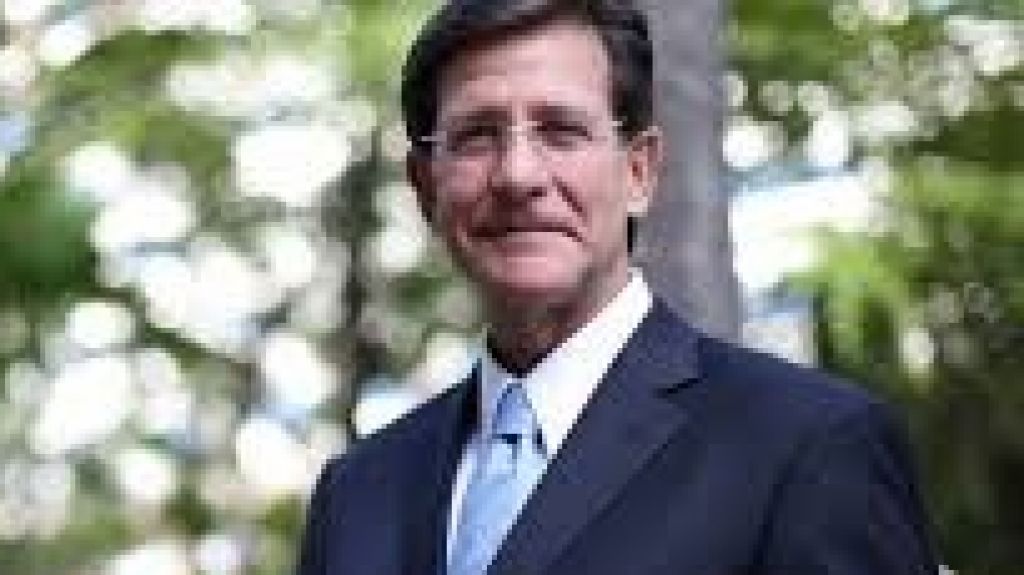  Secretario de la gobernaci&oacute;n interino informa renuncia del procurador general de Puerto Rico 