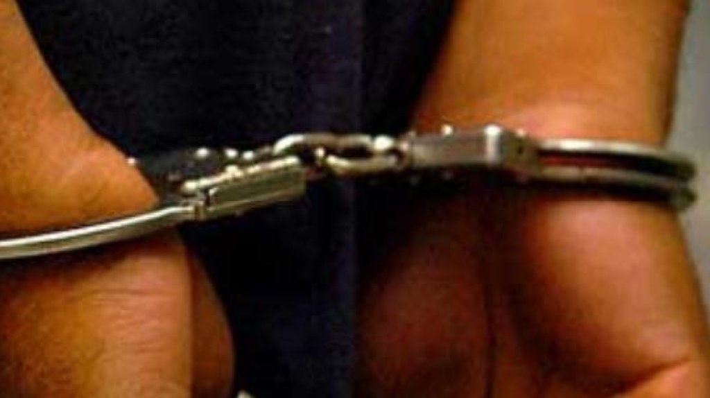  Estaban en un &ldquo;Party&rdquo; de despedida de a&ntilde;o en Hatillo vieron a un invitado disparando al aire y lo &ldquo;Tiraron al medio&rdquo; 