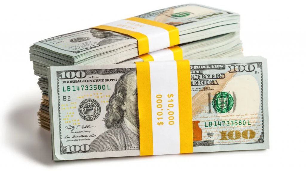  Mujer se emociona porque ganó $1,000 en la lotería, pero en realidad el premio era de $1 millón 