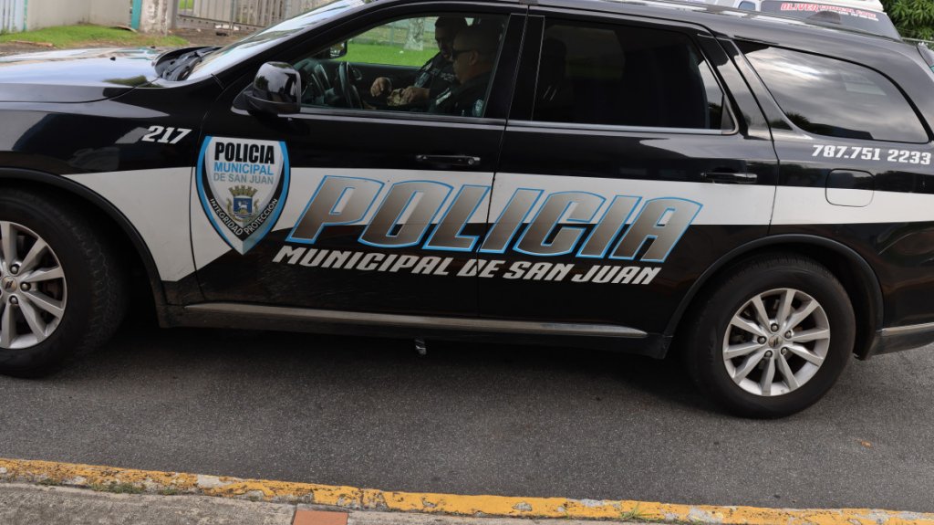  Municipales de San Juan encuentran una pierna (Humana) en el escambr&oacute;n 