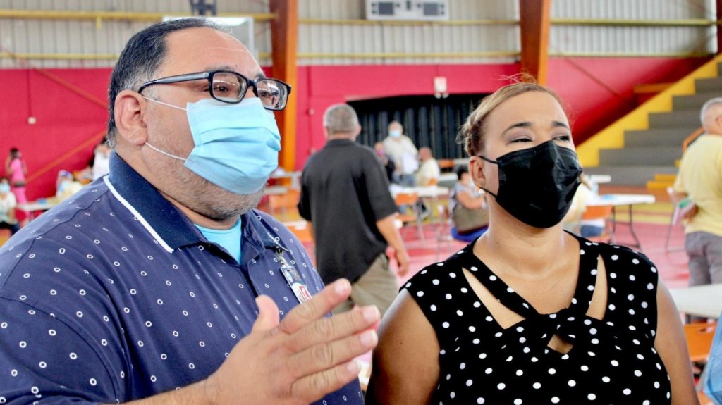  Alcaldesa de Vega Alta se muestra confiada en que la apertura de las escuelas públicas se logre según lo programado 