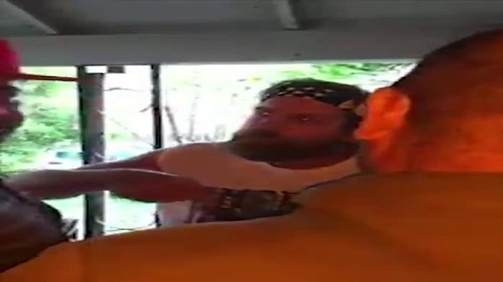  En video: Gringo en U.S.A. insulta a varios boricuas que escuchaban salsa durante el 4 de Julio 