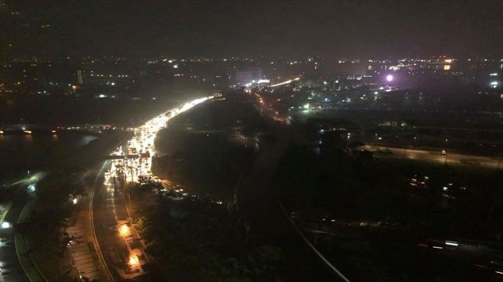  Amanece ataponada la entrada al Viejo San Juan 