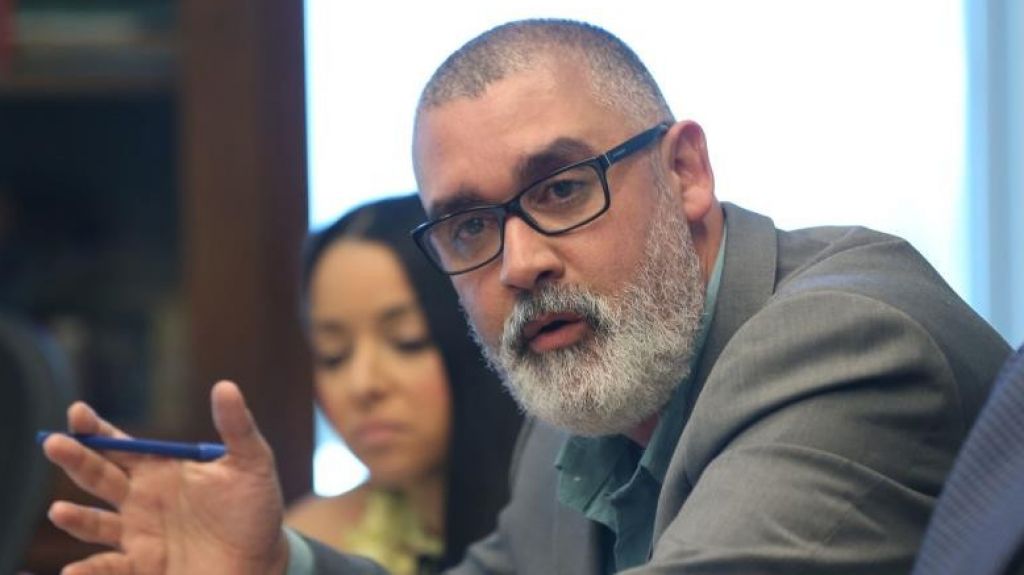  Eligio Hern&aacute;ndez no quiere ser secretario en propiedad del DE y se mantiene al margen pesquisa federal 