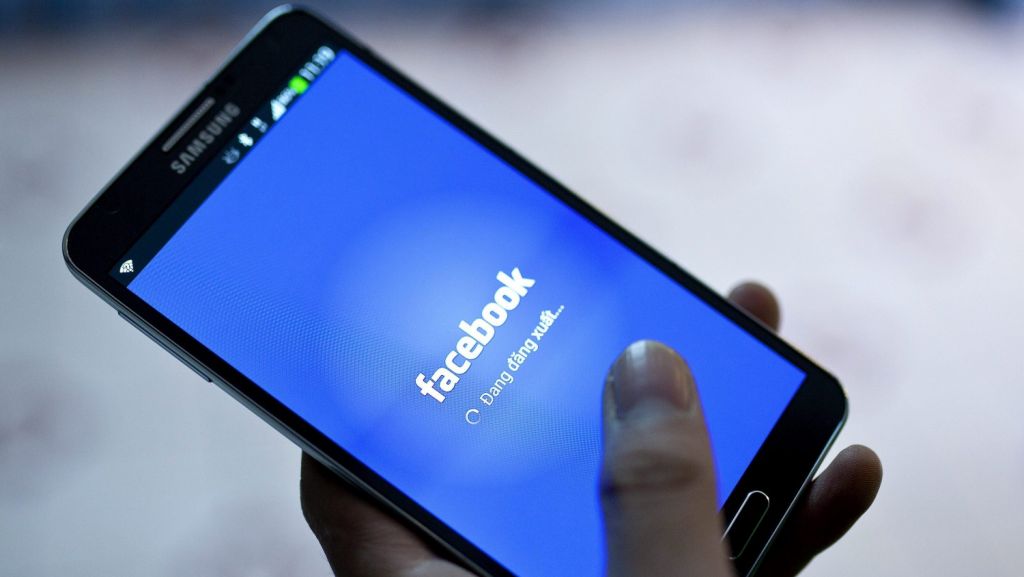  Facebook gana un 30 % m&aacute;s en plena batalla contra las noticias falsas 