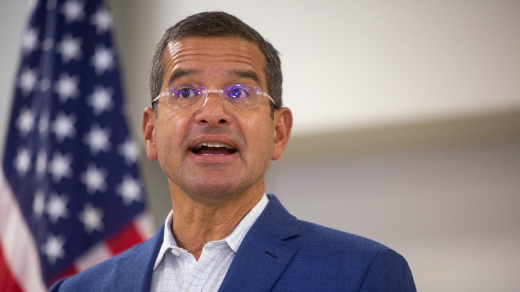  Gobernador anuncia restricciones mayores en Orden Ejecutiva para atender la pandemia por el Covid-19 