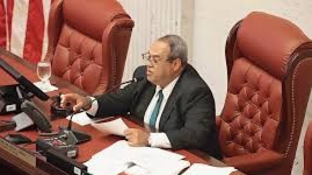  Proponen que las aseguradores paguen fianza para financiar a procurador del paciente 