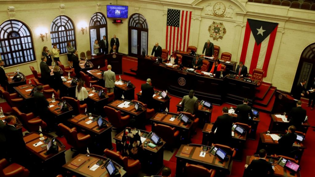  El Senado aprueba un proyecto para una consulta sobre "estadidad" s&iacute; o no 