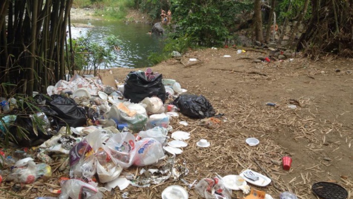 Video: AsÃ­ quedo el Yunque ayer, "Memorial Day"