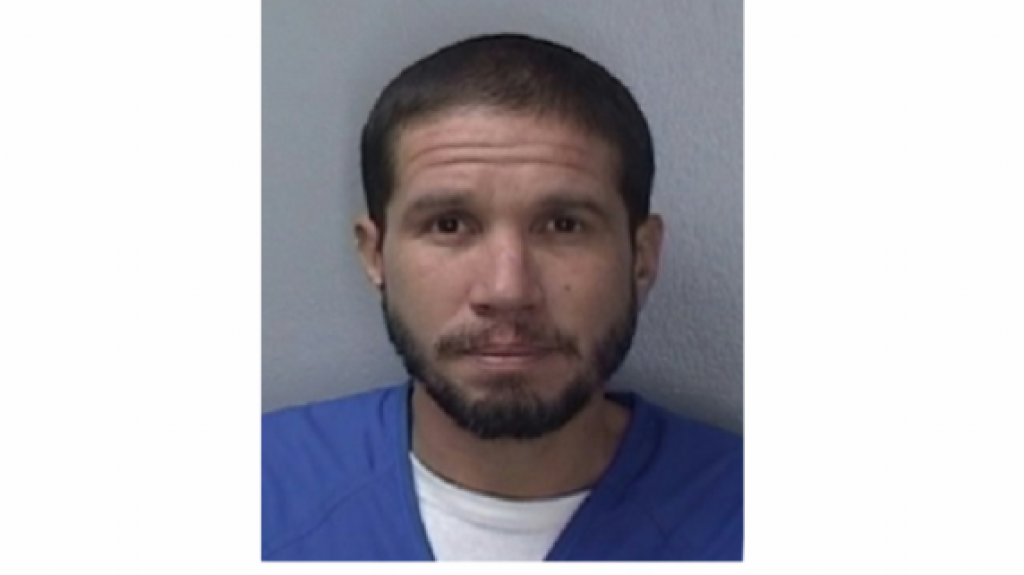  A la cárcel Deambulante que le prendió fuego al zafacón de restaurante chino en Carolina 