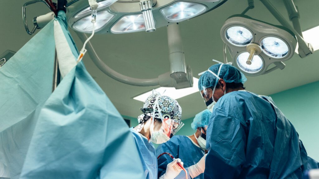  Ciencias M&eacute;dicas anuncia nuevo plan de acci&oacute;n para conseguir la acreditaci&oacute;n del Programa de Neurocirug&iacute;a 