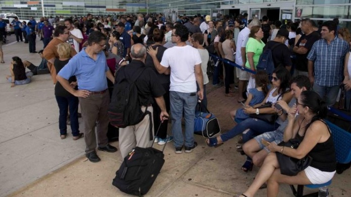 Gobierno apuesta a que restablecimiento de servicios bÃ¡sicos frene migraciÃ³n