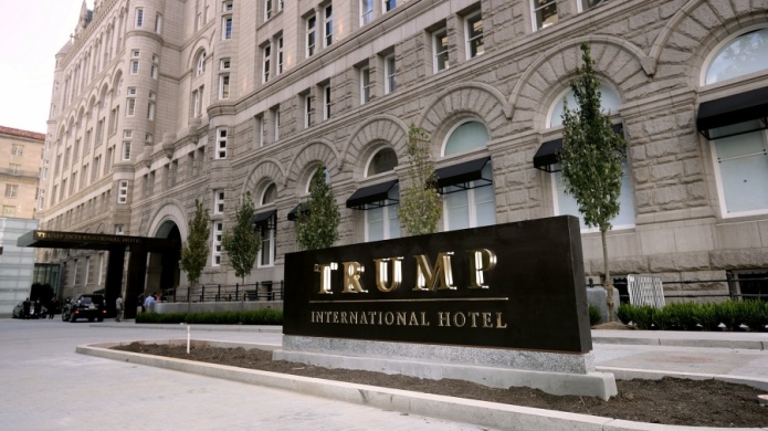 Detienen en un hotel de Trump a un hombre armado con una pistola y un fusil de asalto