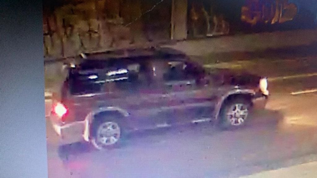  Video: Buscan esta guagua un Nissan Pathfinder de donde lazaron turista en Santurce y luego lo atropellaron 
