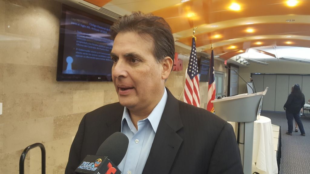  Bhatia afirma trabaja para correr para gobernador por el PPD 