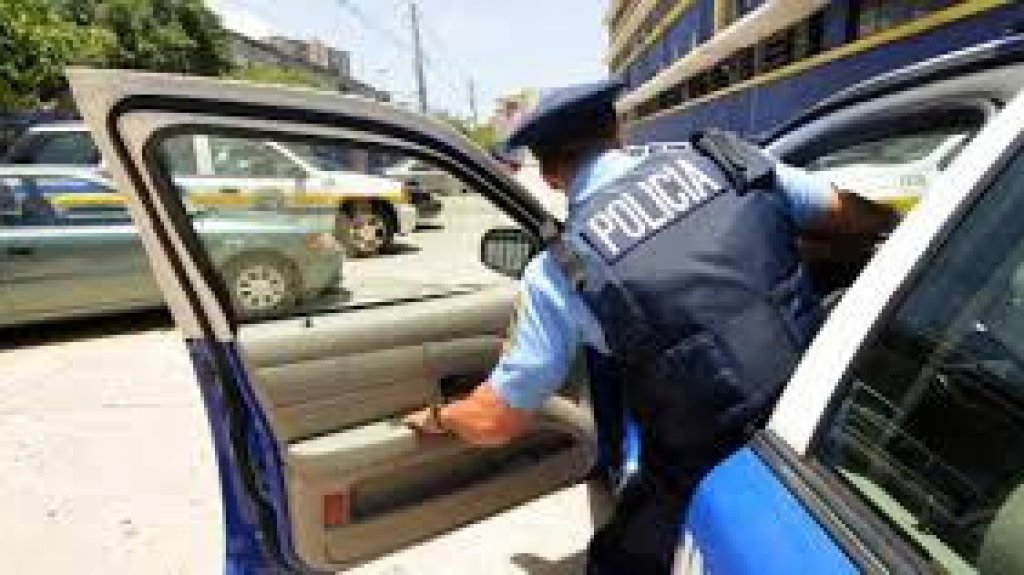  Encuentran hombre ahorcado en residencia de Lares 