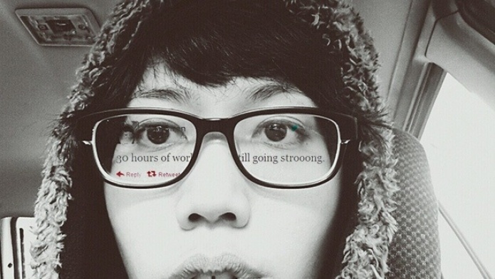 Muere una redactora despuÃ©s de jactarse en Twitter de trabajar durante 30 horas seguidas