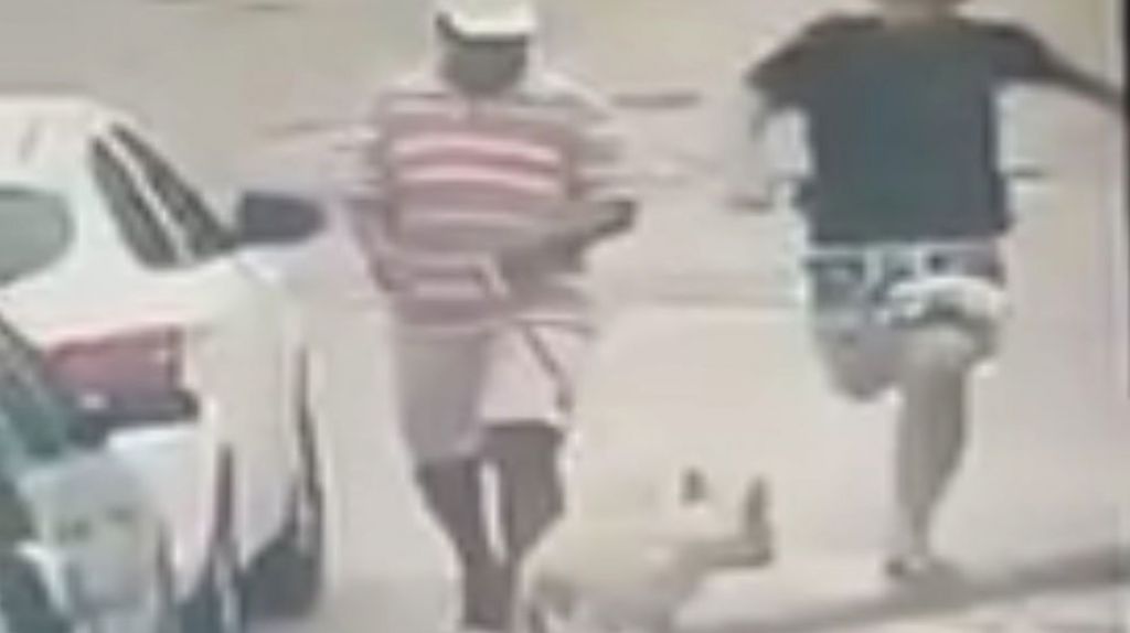  Video: Hu&iacute;a de la polic&iacute;a en Brasil y un can lo detuvo mordi&eacute;ndole los genitales 