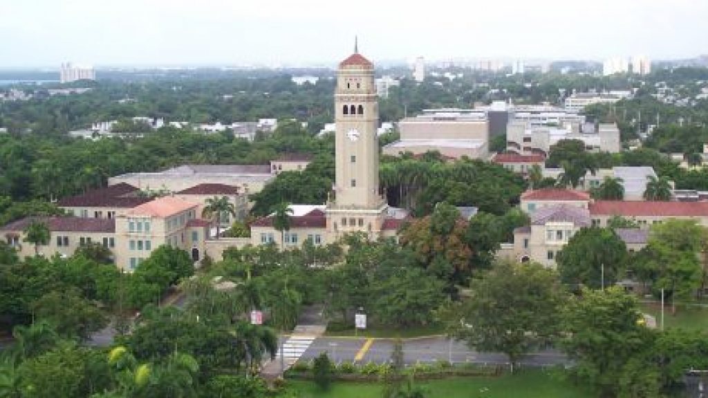  Denuncian Presidente UPR supuestamente impide moci&oacute;n de rechazo para concederle una plaza docente con rango de catedr&aacute;tico 