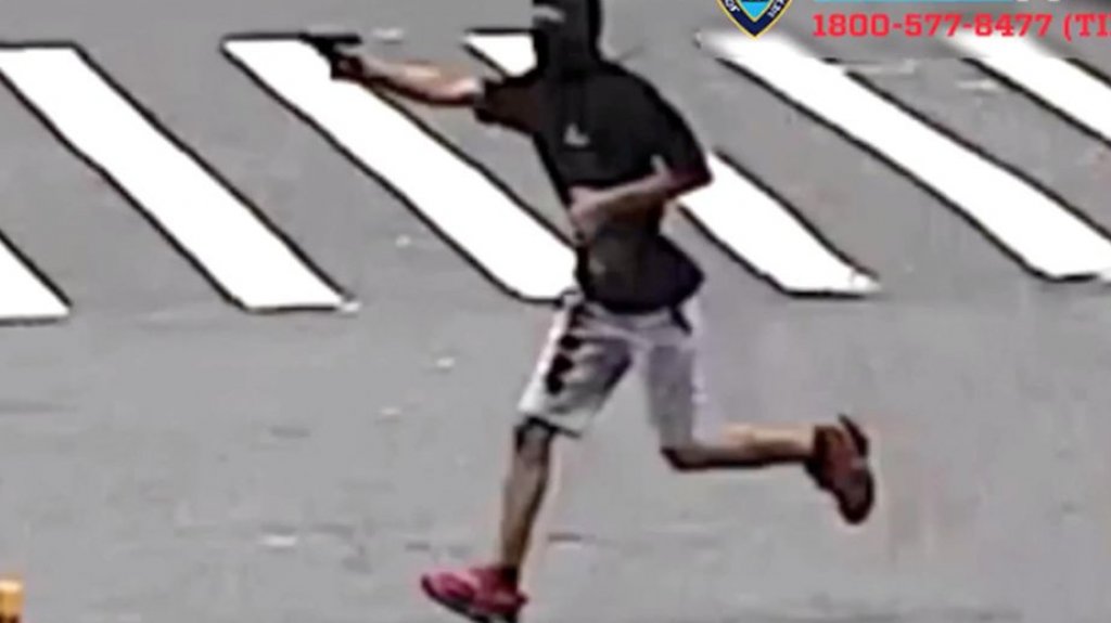  Polic&iacute;a de Nueva York publica videos de tiroteos en medio de la calle a plena luz del d&iacute;a 