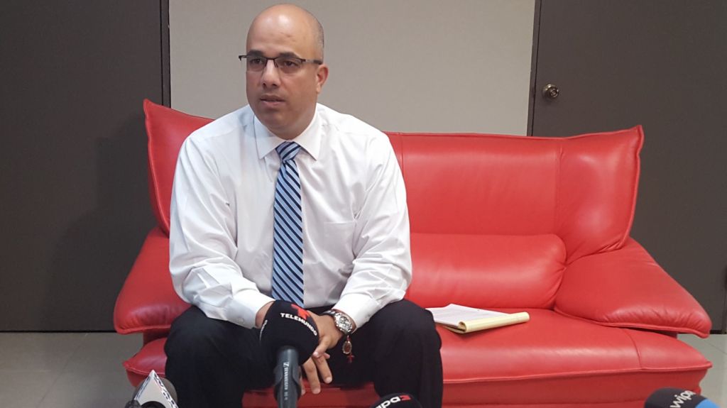  Ferrer pide a la Legislatura no aprobar aumentos para La Fortaleza 