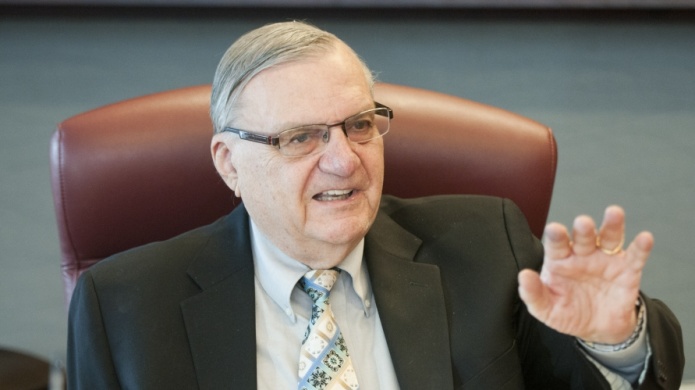  Trump indulta al polÃ©mico exsheriff Joe Arpaio