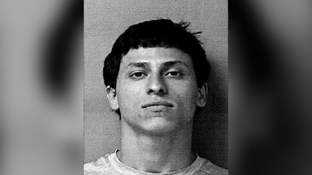  Arrestan a hombre que amenazo de muerte a su padre con un machete y ocasion&oacute; da&ntilde;os a la residencia 