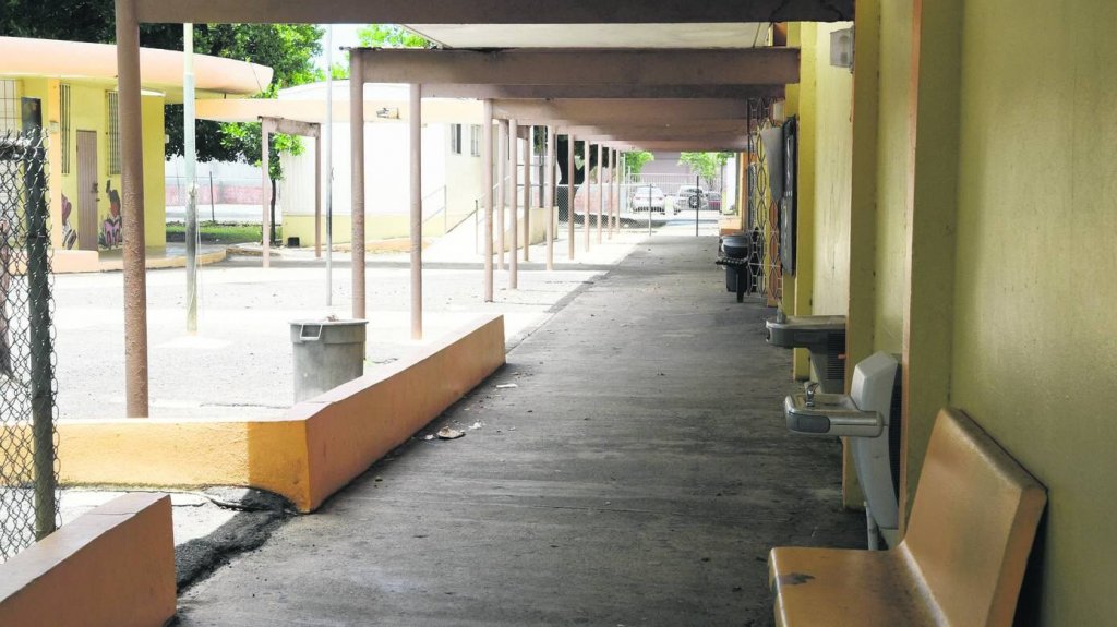  En el Senado cuestionan al secretario de Educaci&oacute;n por infraestructura en escuelas p&uacute;blicas y convocan a mesa redonda para definir responsabilidades 