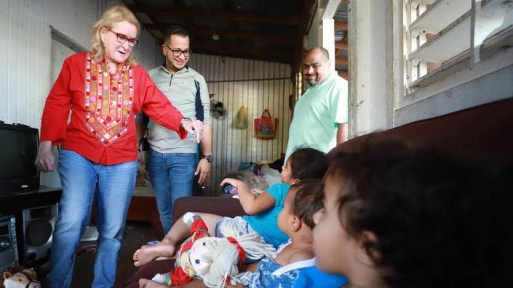  Congresista latina sorprendida con lentitud ayudas federales en Ponce 