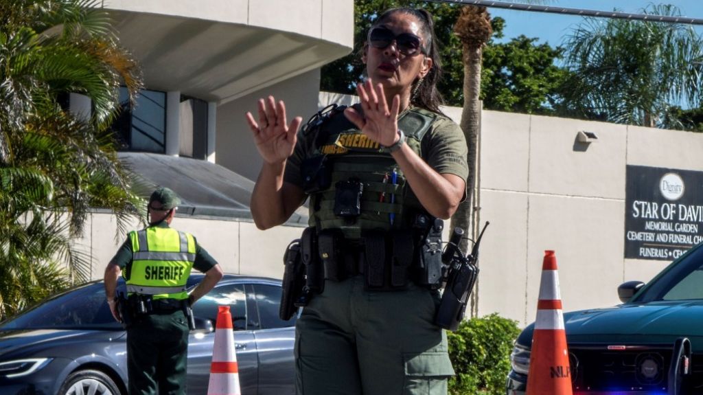  Hombre en Florida se declara culpable de ense&ntilde;ar a hacer bombas por tel&eacute;fono 