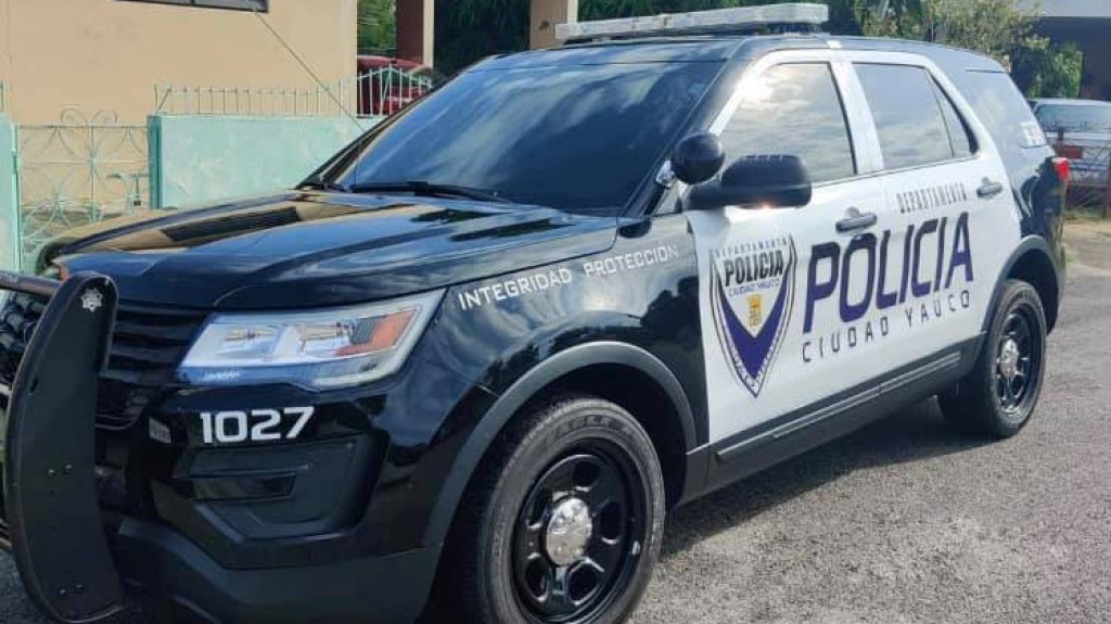  Hombre viola orden de acecho y hiere a machetazos a dos vecinos en Yauco 