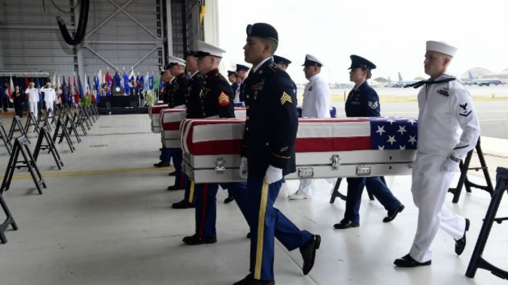  Vea video: EE.UU. identifica a dos soldados en los restos entregados por Corea del Norte 