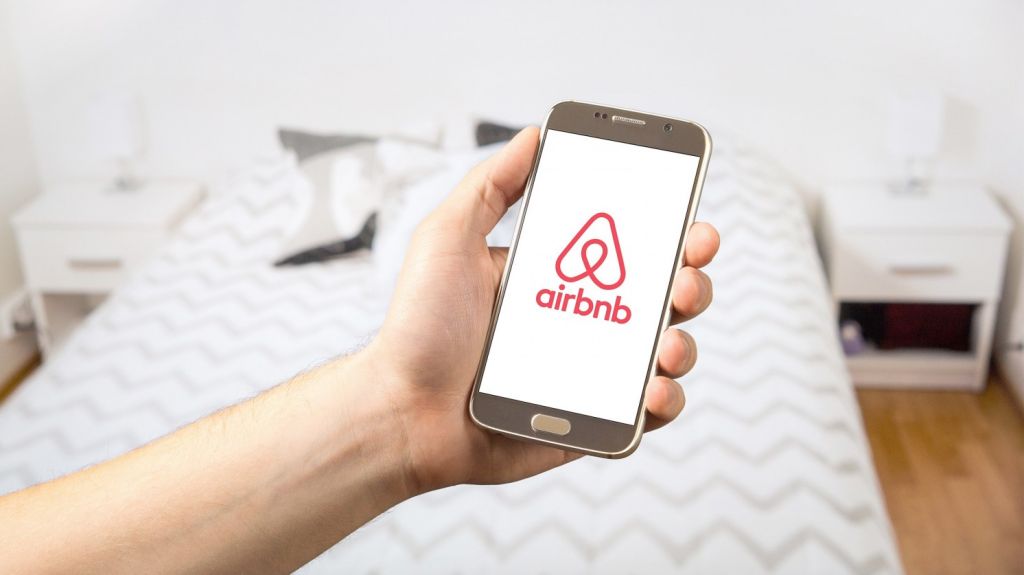  Informe de Estudios T&eacute;cnicos revela impacto de Airbnb en Puerto Rico 