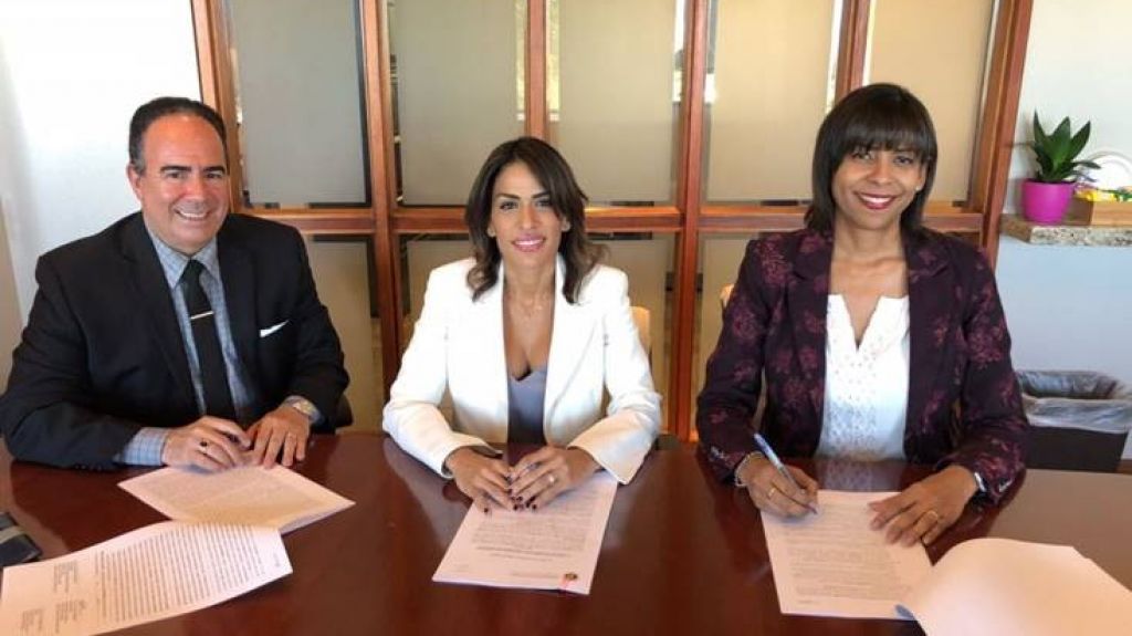  Procuradora de las Mujeres firma acuerdo colaborativo con la Escuela de Derecho de la UPR 