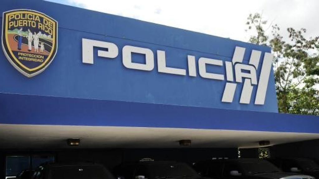  Individuo llega con un cad&aacute;ver como pasajero a cuartel de la Polic&iacute;a en Trujillo Alto 