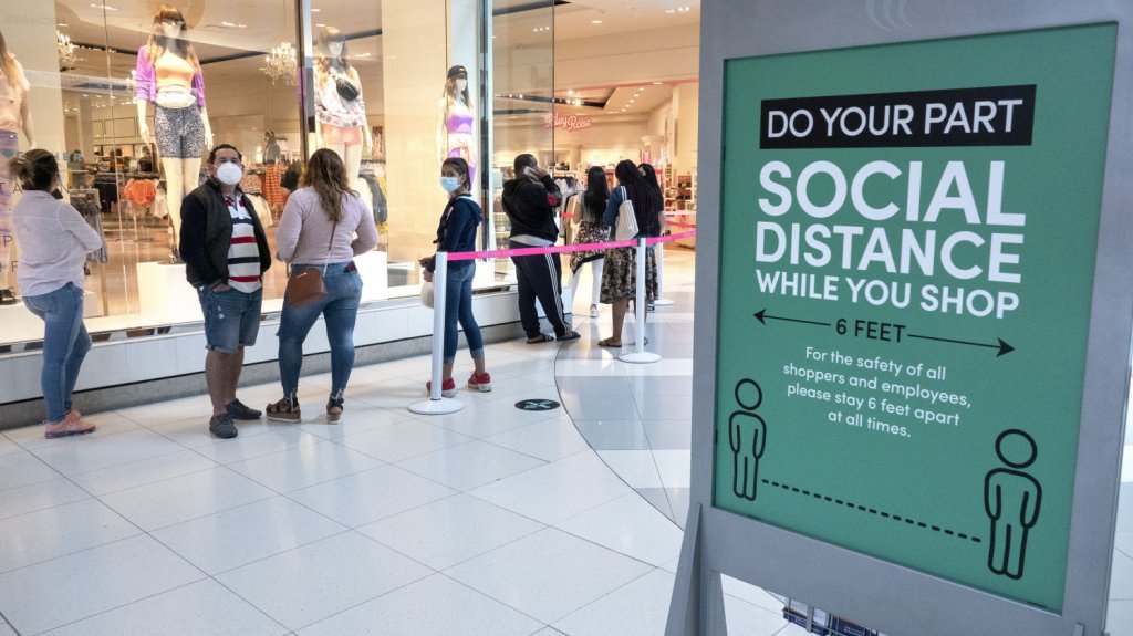  La econom&iacute;a se desploma por la pandemia en el segundo trimestre 