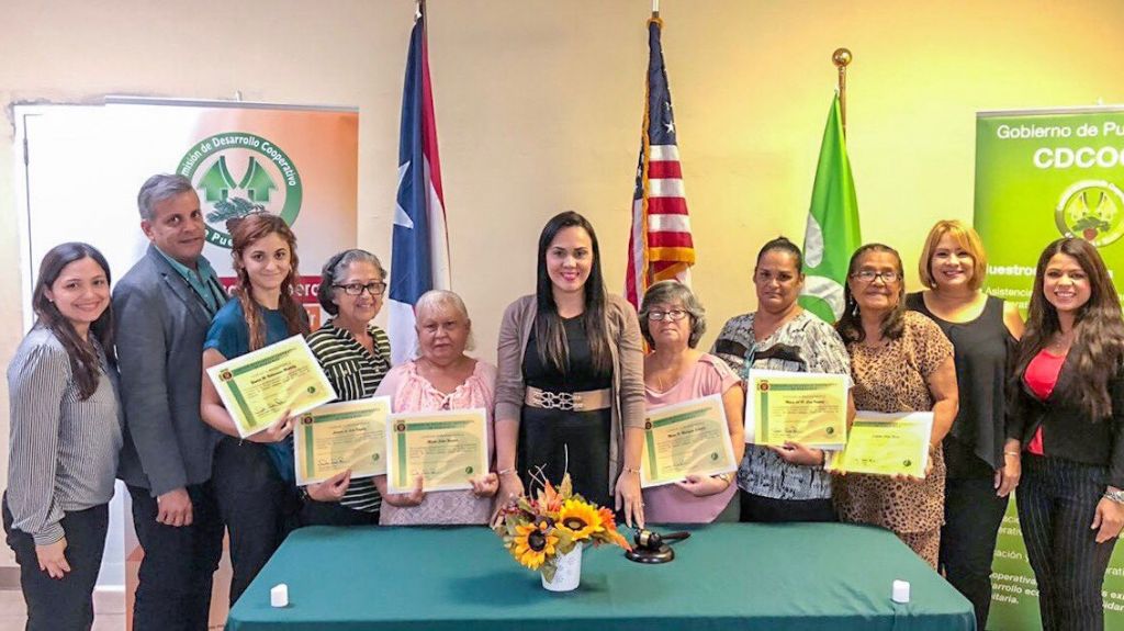  Nace cooperativa de costureras en el Pueblito del Carmen en Guayama 