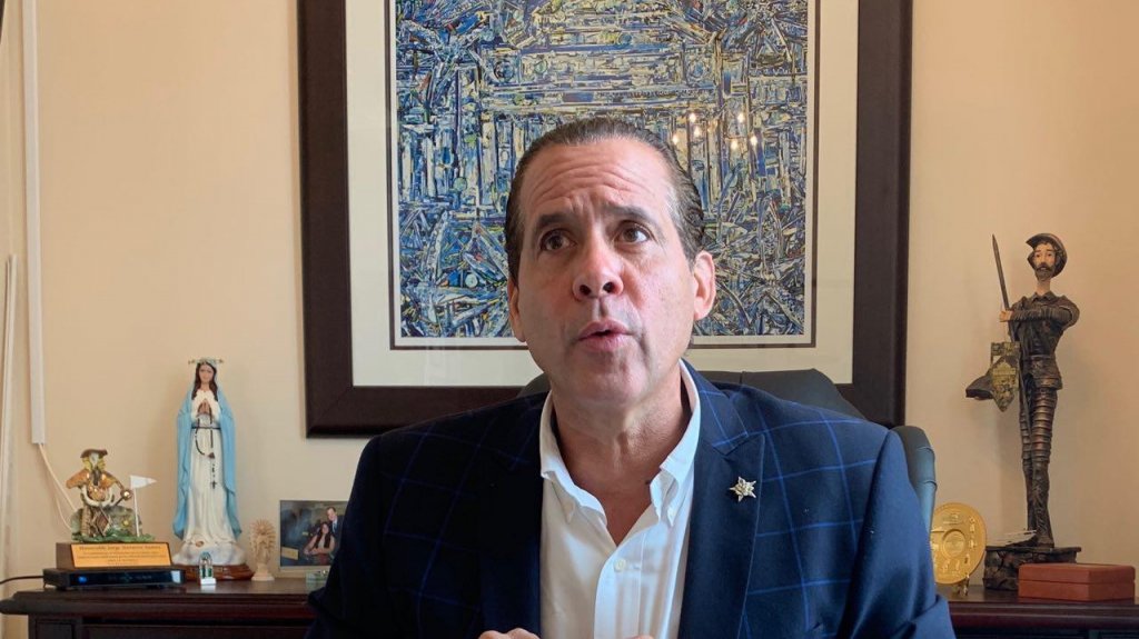  Georgie Navarro propone licencia especial para empleados que se vacunen 