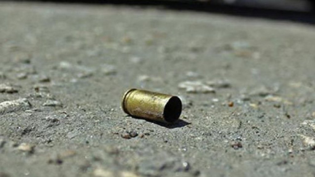  Hieren de bala a una persona frente a su hogar 