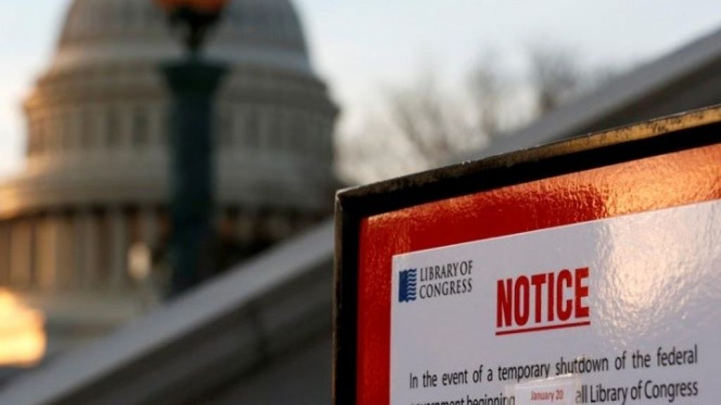  EE.UU. suspender&aacute; s&oacute;lo servicios no esenciales ante cierre de gobierno 
