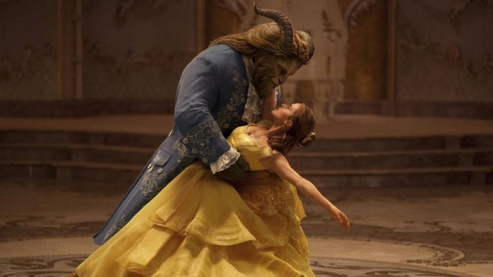 "La bella y la bestia" arrasa con la taquilla de cine