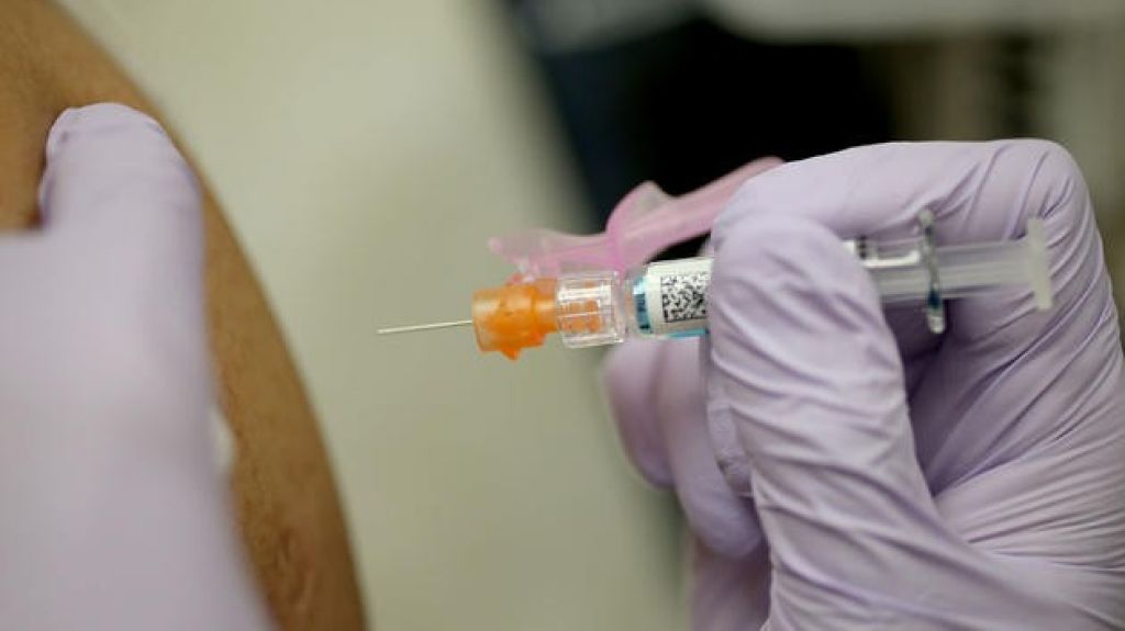  Salud promueve adoptar la vacunaci&oacute;n contra la influenza como estilo de vida 